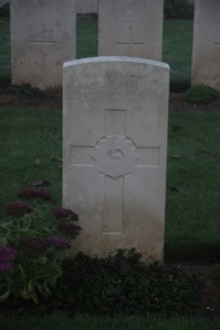 Aubigny Communal Cemetery Extension - Eaton, W J