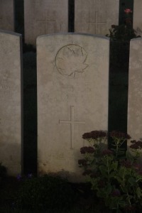 Aubigny Communal Cemetery Extension - Edwards, Francis Walter