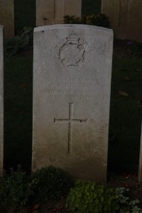 Aubigny Communal Cemetery Extension - Elsdon, F T