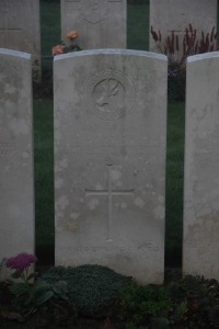 Aubigny Communal Cemetery Extension - Farish, John Alexander