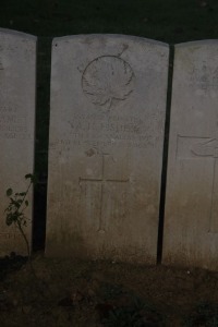 Aubigny Communal Cemetery Extension - Fisher, Abraham Leslie