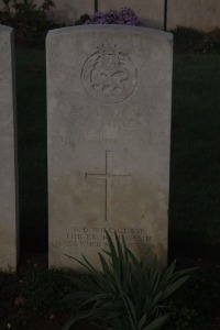 Aubigny Communal Cemetery Extension - Fisher, Herbert William