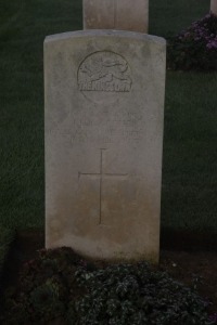 Aubigny Communal Cemetery Extension - Gardner, J H