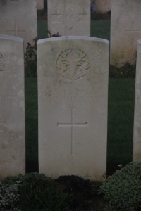 Aubigny Communal Cemetery Extension - Gellatly, D