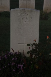 Aubigny Communal Cemetery Extension - Gerard, L T C