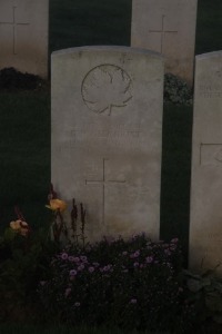 Aubigny Communal Cemetery Extension - Gilchrist, George Haney