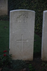 Aubigny Communal Cemetery Extension - Gowans, A D S