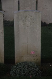 Aubigny Communal Cemetery Extension - Gray, J