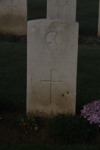 Aubigny Communal Cemetery Extension - Green, A V