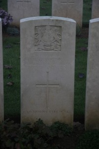 Aubigny Communal Cemetery Extension - Griffiths, Harry