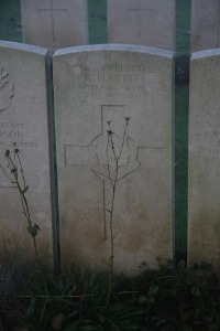 Aubigny Communal Cemetery Extension - Harris, K