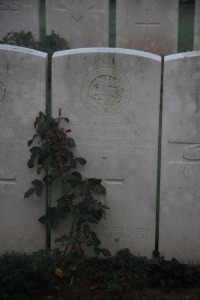 Aubigny Communal Cemetery Extension - Hart, T