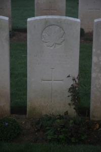 Aubigny Communal Cemetery Extension - Hartley, Harold Kenneth