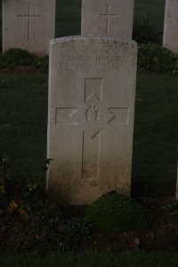 Aubigny Communal Cemetery Extension - Hastie, James