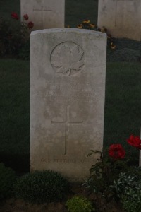 Aubigny Communal Cemetery Extension - Hawkes, Leonard