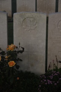 Aubigny Communal Cemetery Extension - Hayward, Walter Clarence