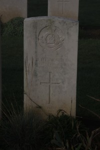 Aubigny Communal Cemetery Extension - Hearnden, R J