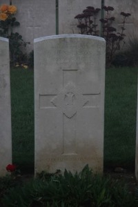 Aubigny Communal Cemetery Extension - Henderson, D