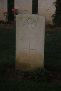 Aubigny Communal Cemetery Extension - Henderson, Robert