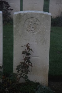 Aubigny Communal Cemetery Extension - Hewetson, T M