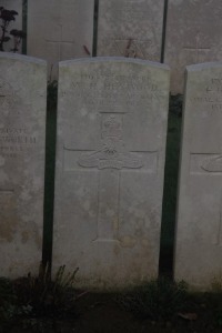 Aubigny Communal Cemetery Extension - Heywood, W H