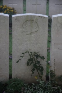 Aubigny Communal Cemetery Extension - Hilton, John