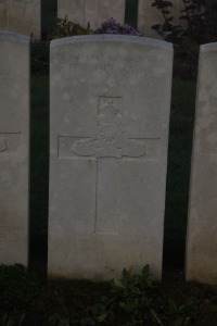 Aubigny Communal Cemetery Extension - Holloway, Harold Edward