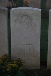 Aubigny Communal Cemetery Extension - Horne, Robert Graham Parker