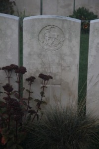 Aubigny Communal Cemetery Extension - Hoult, Percy Charles