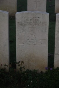 Aubigny Communal Cemetery Extension - Isted, Arthur