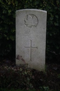 Aubigny Communal Cemetery Extension - Jellett, Laurence Gray