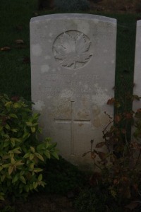 Aubigny Communal Cemetery Extension - Jones, Percival Henry