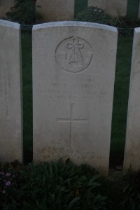 Aubigny Communal Cemetery Extension - Jones, Walter Thomas