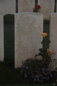 Aubigny Communal Cemetery Extension - Kendrick, R