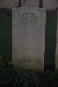 Aubigny Communal Cemetery Extension - Knowles, C H