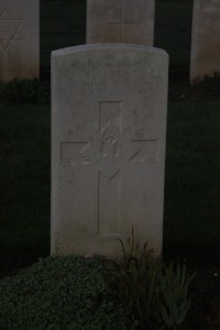 Aubigny Communal Cemetery Extension - Lawson, Robert