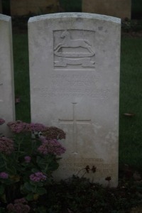 Aubigny Communal Cemetery Extension - Lazenby, Walter