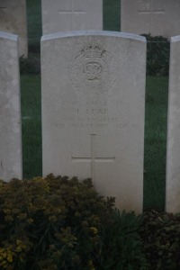 Aubigny Communal Cemetery Extension - Lear, F