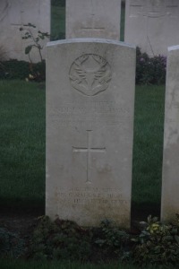 Aubigny Communal Cemetery Extension - Leishman, Andrew