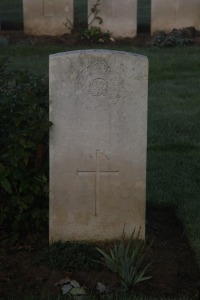 Aubigny Communal Cemetery Extension - Lester, George Lawford