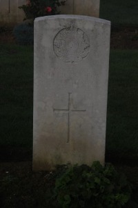 Aubigny Communal Cemetery Extension - Lickbarrow, John Henry