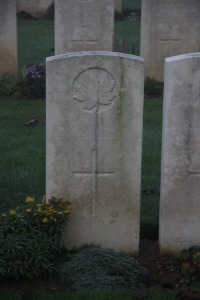 Aubigny Communal Cemetery Extension - Lister, William Roberts