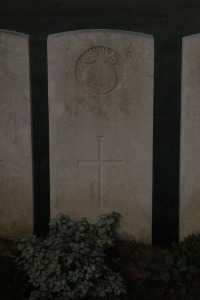 Aubigny Communal Cemetery Extension - Lockhart, J