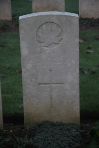 Aubigny Communal Cemetery Extension - Lount, S E