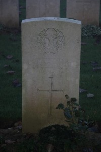 Aubigny Communal Cemetery Extension - MacAskill, D