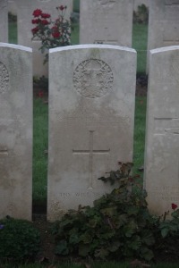 Aubigny Communal Cemetery Extension - MacDonald, C