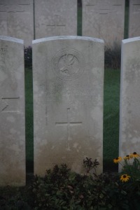 Aubigny Communal Cemetery Extension - MacKenzie, Tom Alastair