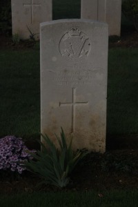 Aubigny Communal Cemetery Extension - MacKey, J