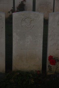 Aubigny Communal Cemetery Extension - Maddick, James