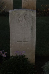 Aubigny Communal Cemetery Extension - Manley, E G